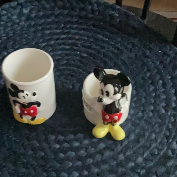 Mickey Mouse Cup and Holder - Picture 2 of 12